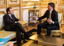 Renzi: Macron è il leader più importante in Europa