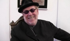 Joseph Kosuth e i neon: artista e curatore sono la stessa cosa