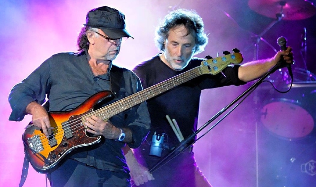 Da destra Franz Di Cioccio e Patrick Djivas, i due leader  della storica band italiana