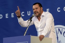Salvini a Berlusconi: no a reduci e riciclati nel centrodestra