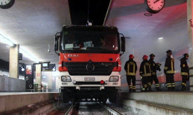 Il treno bimodale è un ibrido che può viaggiare anche su strada