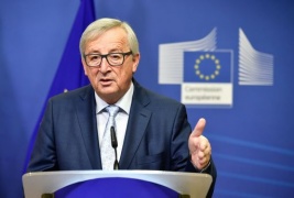 Juncker: la Turchia si allontana a grandi passi da sue ambizioni Ue