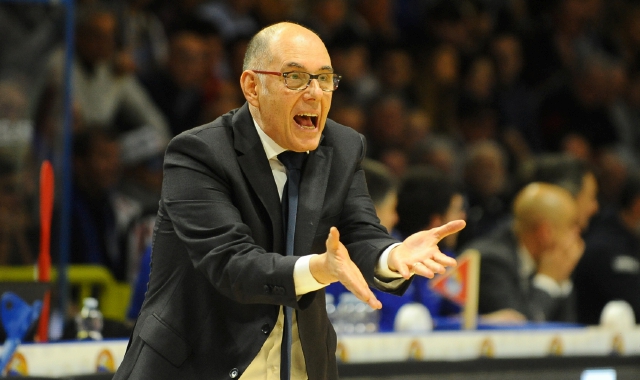 Attilio Caja spinge la pallacanestro Varese alla prova d’orgoglio contro Torino