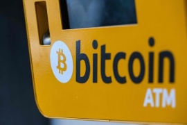 Bitcoin sotto 11.000 dollari mentre la Cina prepara una stretta