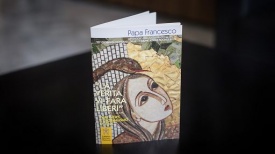 Papa: la prima fake nwes della storia il serpente di Adamo e Eva