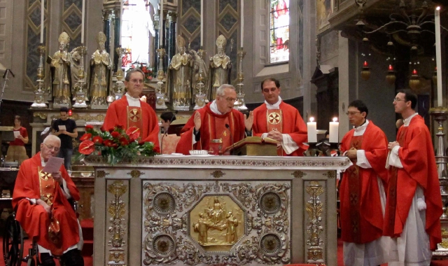 Le messe potranno essere viste anche su Internet (foto Blitz)