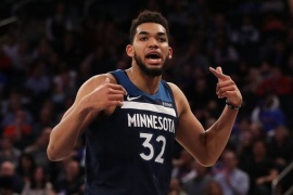 Philadelphia vince ancora, Anthony Towns 56 punti