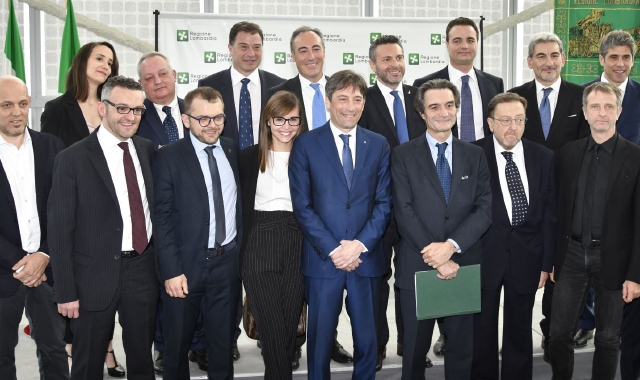 La nuova giunta regionale presieduta da Attilio Fontana