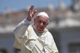 Papa festeggia onomastico donando 3mila gelati ai più bisognosi