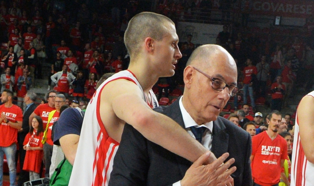 Aleksa Avramovic, attualmente nel ritiro della nazionale serba, abbraccia ancora il progetto-Caja