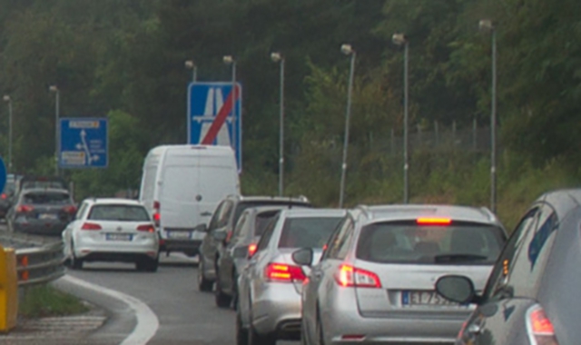 Attualmente al Terminal 2 si può arrivare in auto o in moto, ma non con motorini e bici