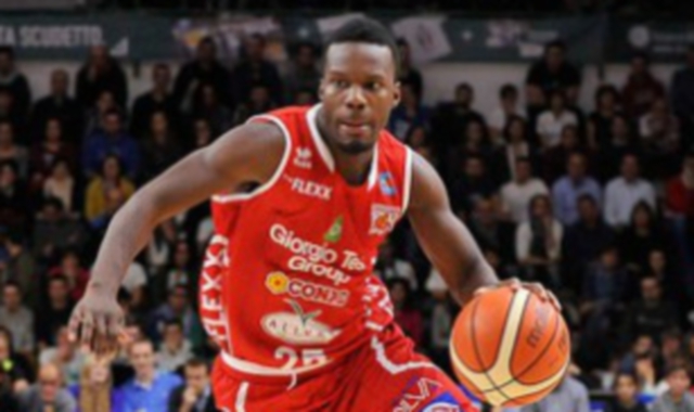 Moore nuovo play di Varese