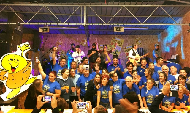 Lo staff dell’associazione HsNoFunClub formato da giovani carichi di energia organizza per il fine settimana di sabato 30 giugno e domenica primo luglio nel parco Eredi Clivio di Caldana frazione di Cocquio Trevisago la mitica festa Gnocca n’Roll