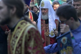Russia, tutta la notte in processione per 100 anni uccisione zar