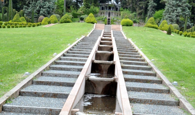 Saranno ripristinati i giochi d’acqua nelle fontane del parco pubblico di Villa Toeplitz a Sant’Ambrogio(foto Blitz)