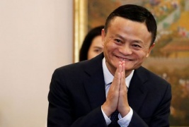 SCMP: Jack Ma non lascia Alibaba, annuncerà strategia successione