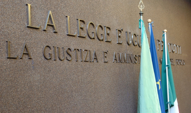Insulti a magistrati e periti: madre denunciata