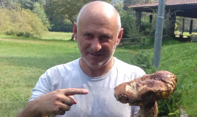 Viviano Molinari col suo super porcino
