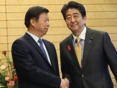 Premier giapponese Abe in Cina il 25-27 ottobre
