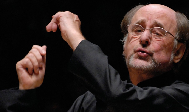 Il direttore d’orchestra Sir Roger Norrington