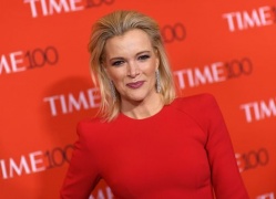 Usa, giornalista Nbc nei guai per commenti su trucco