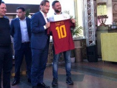 Calcio, Totti a Mosca inaugura la sede di Global Leader in Sport