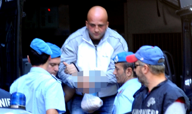 L’arrivo in Tribunale a Varese di Filadelfio Vasi il giorno della tentata evasione