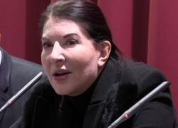Marina Abramovic: l'arte oggi è solo merce, io cerco universali