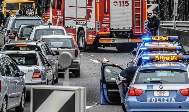 Uno dei tanti incidenti all’imbocco dell’autostrada dove termina la 336 (Blitz)