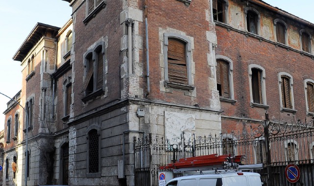 In rovina la storia della città