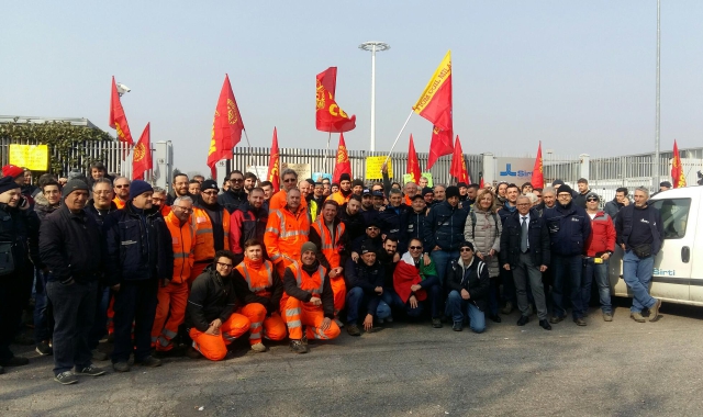 Sirti, 833 esuberi. Protesta a Rho