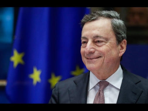 Draghi,pieno diritto gestire riserve oro