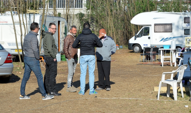 II sinti pronti a lasciare il campo della Chiesa occupato a febbraio (Blitz)