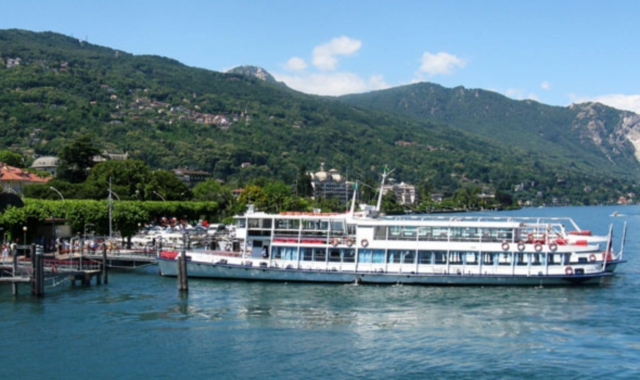 La Navigazione Lago Maggiore trasporta 300mila veicoli all’anno sui suoi traghetti