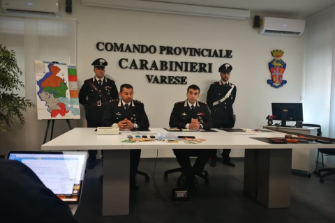 Manette al boss della droga nei boschi