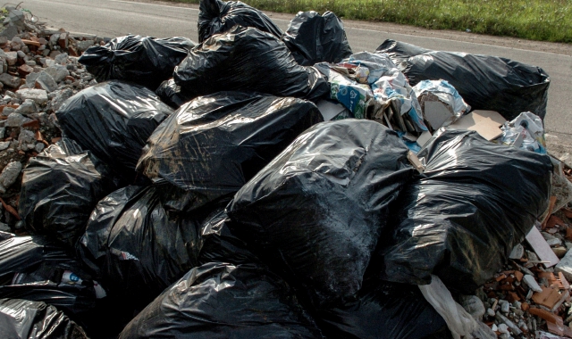 Più di 100 i luoghi di abbandono abusivo dei rifiuti in città