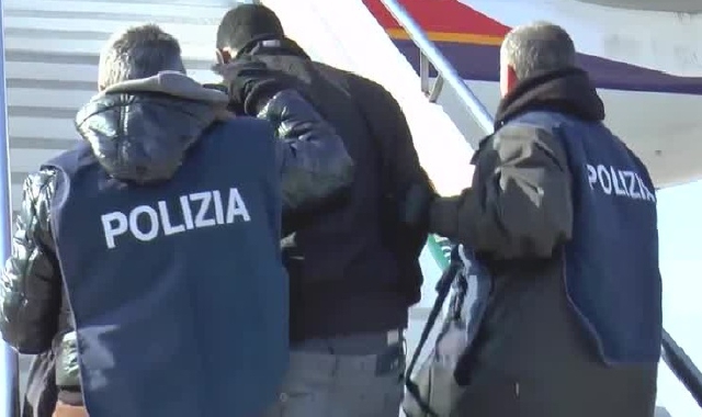 Sono stati 9 i rimpatri eseguiti dalla polizia di Varese nelle prime due settimane di aprile (Archivio)