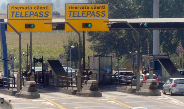 Parcheggio con Telepass, A4 gratuita