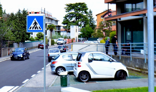 I finti tecnici hanno colpito in via Golzi (Foto Blitz)
