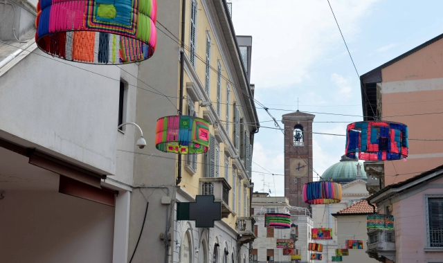 Le lanterne in via Mazzini (Davide Caforio)