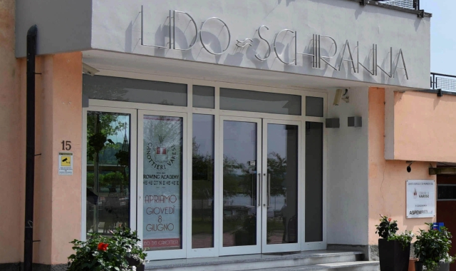 La piscina della Schiranna