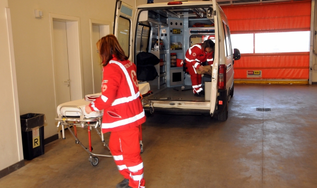 Attimi di paura in ospedale per la reazione violenta di un paziente della psichiatria