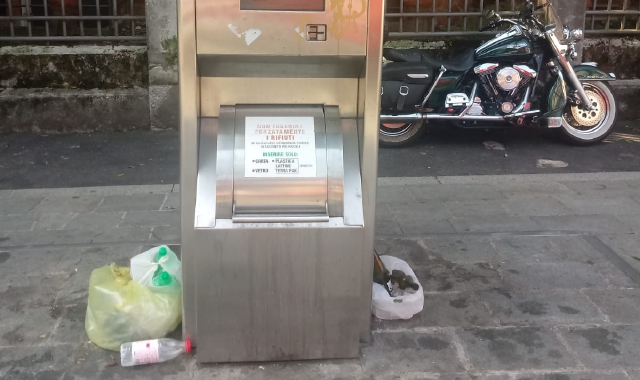 Un’isola ecologica fuori uso  (Redazione)