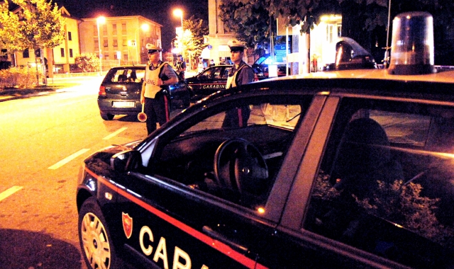 Controlli dei carabinieri in viale Belforte (Archivio)