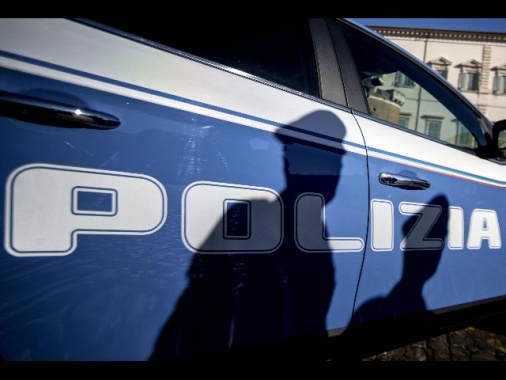 Aggrediti due poliziotti a Cecina