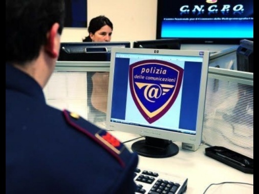 Pedofilia: migliaia file su pc,arrestato