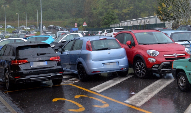 Parcheggio selvaggio, così non va