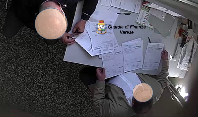 Corruzione, tre arresti