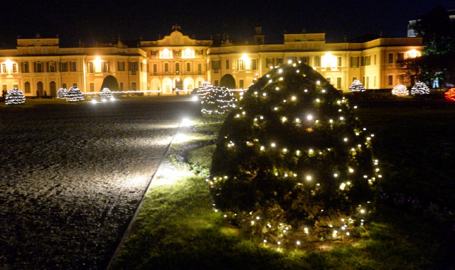 Giardini Estensi illuminati dal Natale (Blitz)
