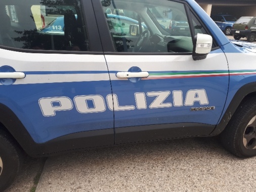 Bomba distrugge auto ex giocatore Foggia